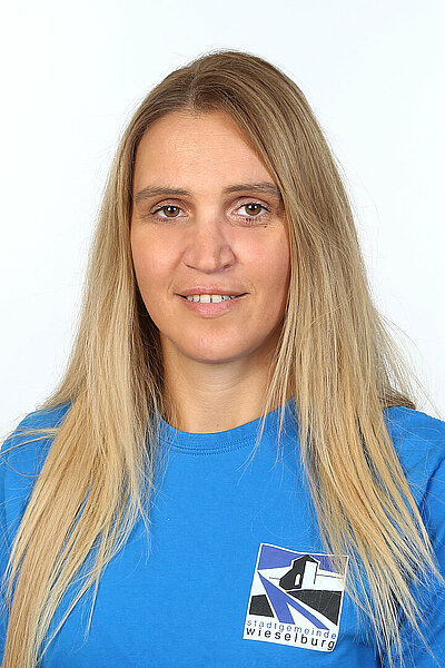 Nora Bardacs
