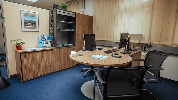 Blick auf ein Beratungsbüro in der Sparkasse Wieselburg 