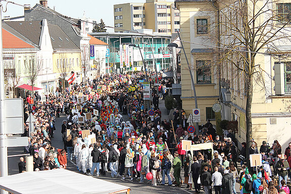 Fasching_2025__161__beschn_bearb_f_HP.jpg 