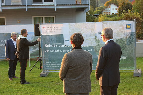 Eröffnung_Hochwasserschutz_12_10_2022__8_.JPG